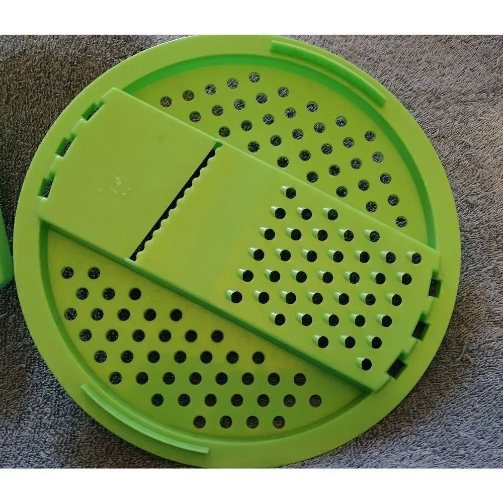 Tupperware Cheese Grater Slicer 786-7 Vintage Plastic Green With Lid